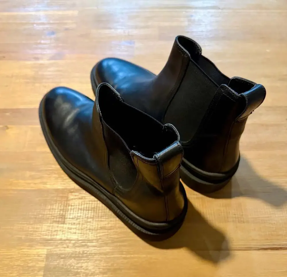 Zara Black Leather Chelsea Lug Sole Boots Size 44